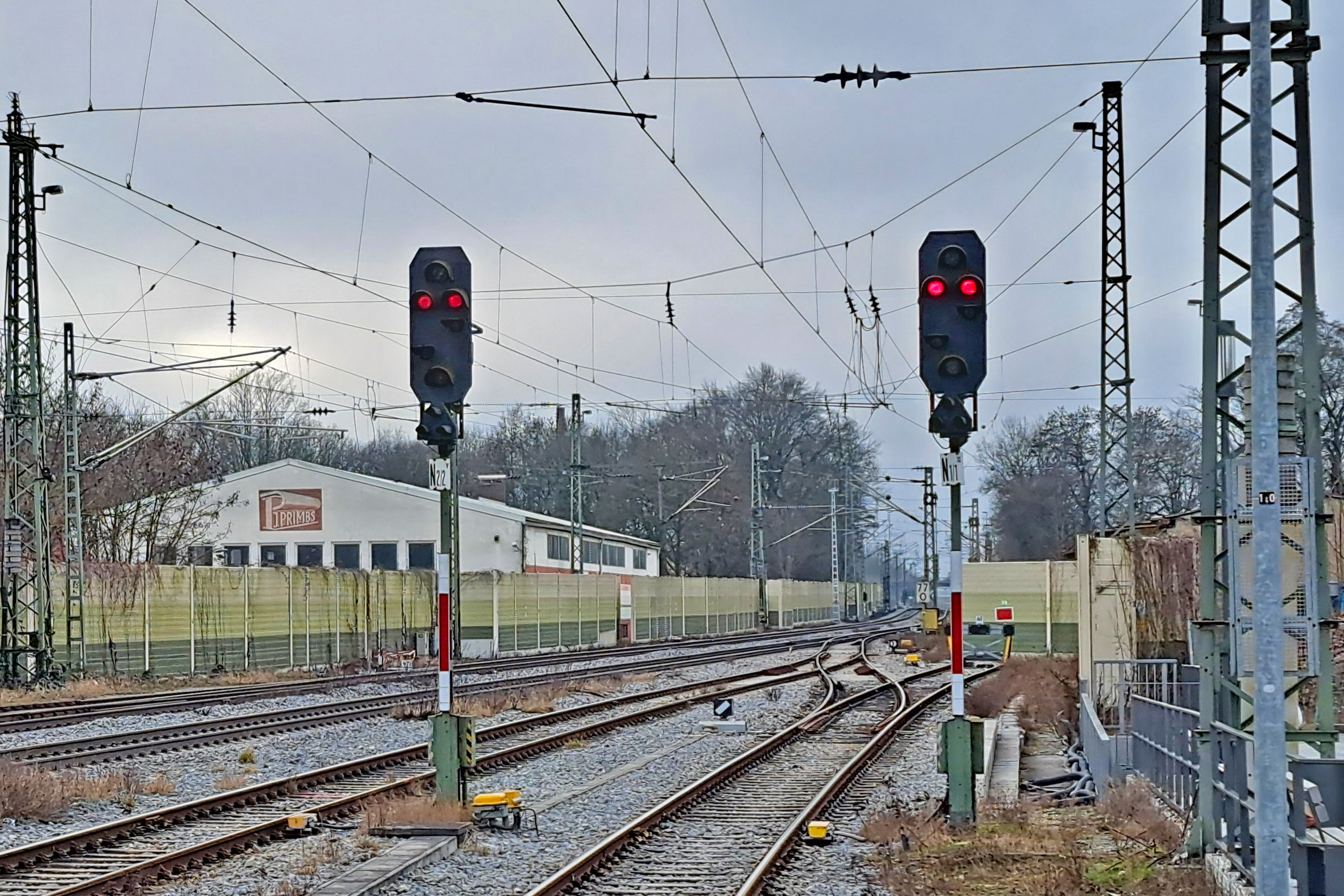 Mehr über den Artikel erfahren Hitzeauswirkungen auf Bahnverkehr